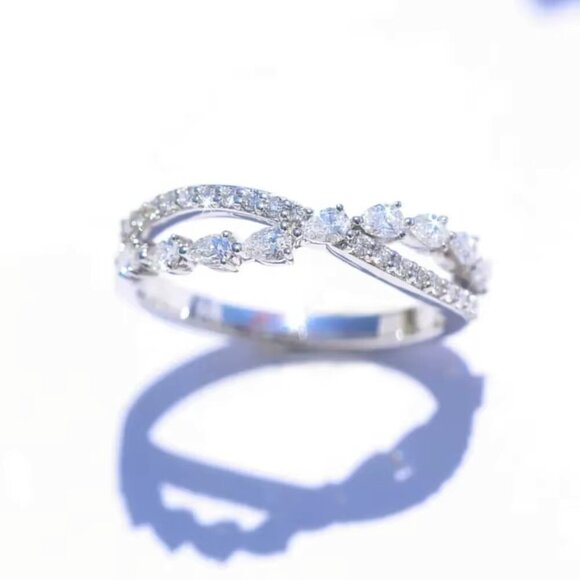 NEW 14k White Gold Diamond Ring Dainty Criss Cross Ring Band - Picture 3 of 4